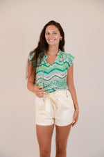 Cream Shorts with No Zipper