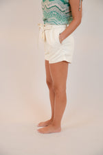 Cream Shorts with No Zipper